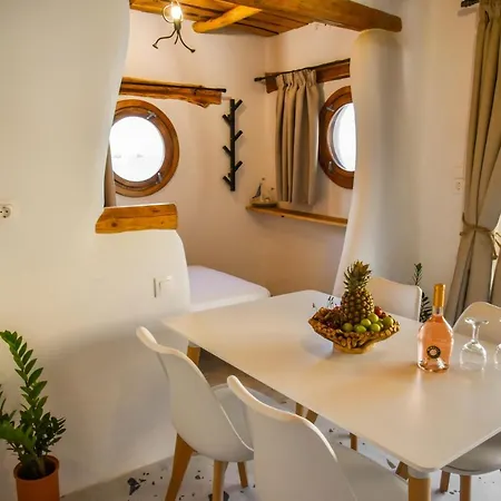 Holiday home Hada Seaside