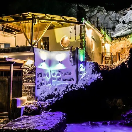 Hada Seaside Holiday home *